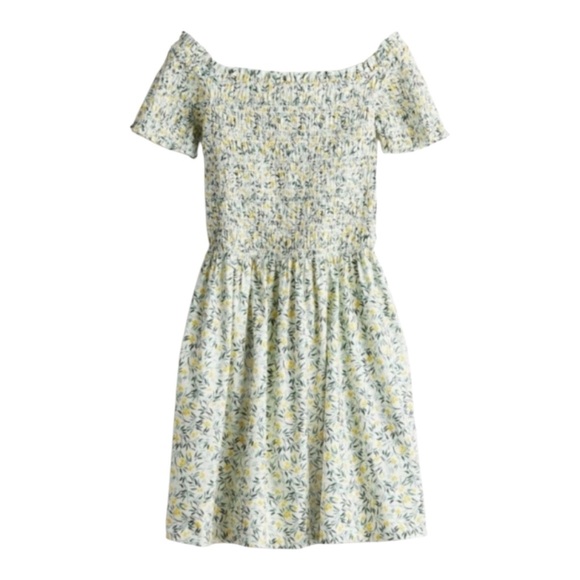 H&M Dresses & Skirts - Smocked Floral Off-Shoulder Dress Size S